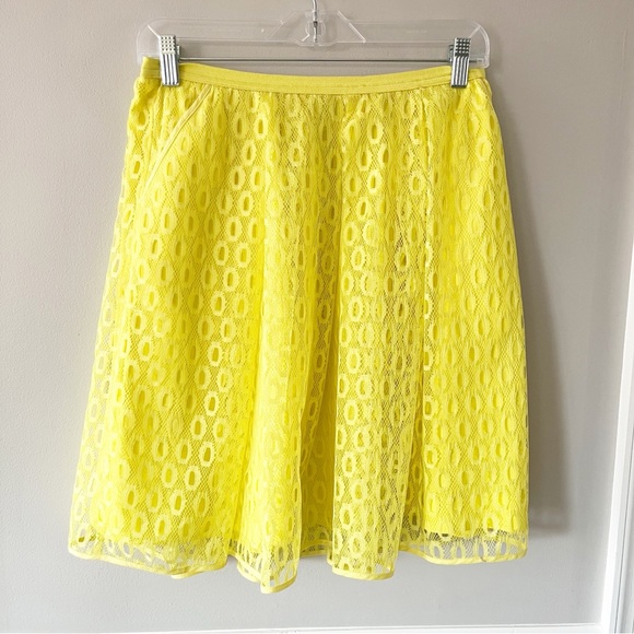 Anthropologie Maeve Yellow Lawn Party Lace Circle Skirt Size 2 - Picture 2 of 6